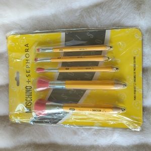 Limited Edition Moschino + Sephora Pencil Makeup Brush set